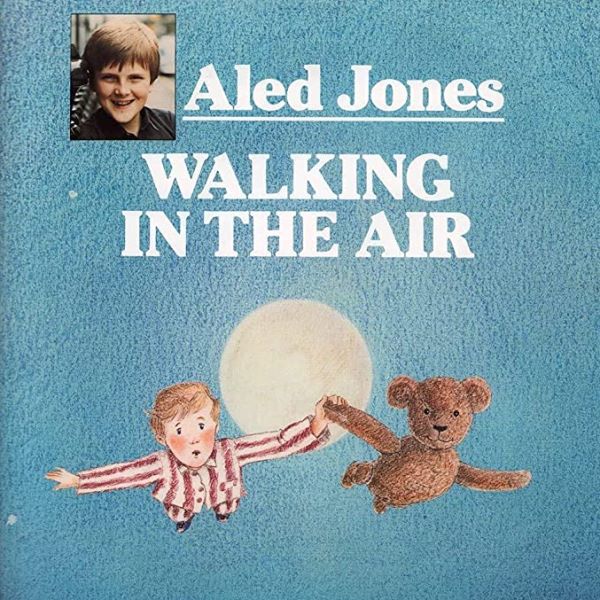 File:Aledjones-walking.jpg